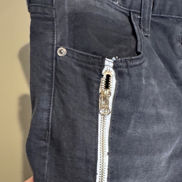 Current/Elliott Charcoal black Jeans front zip legs - Picture 5 of 6